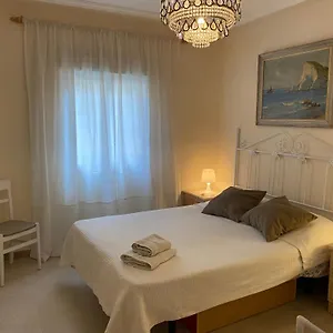 https://la-union-malaga.hotelsinnerja.org